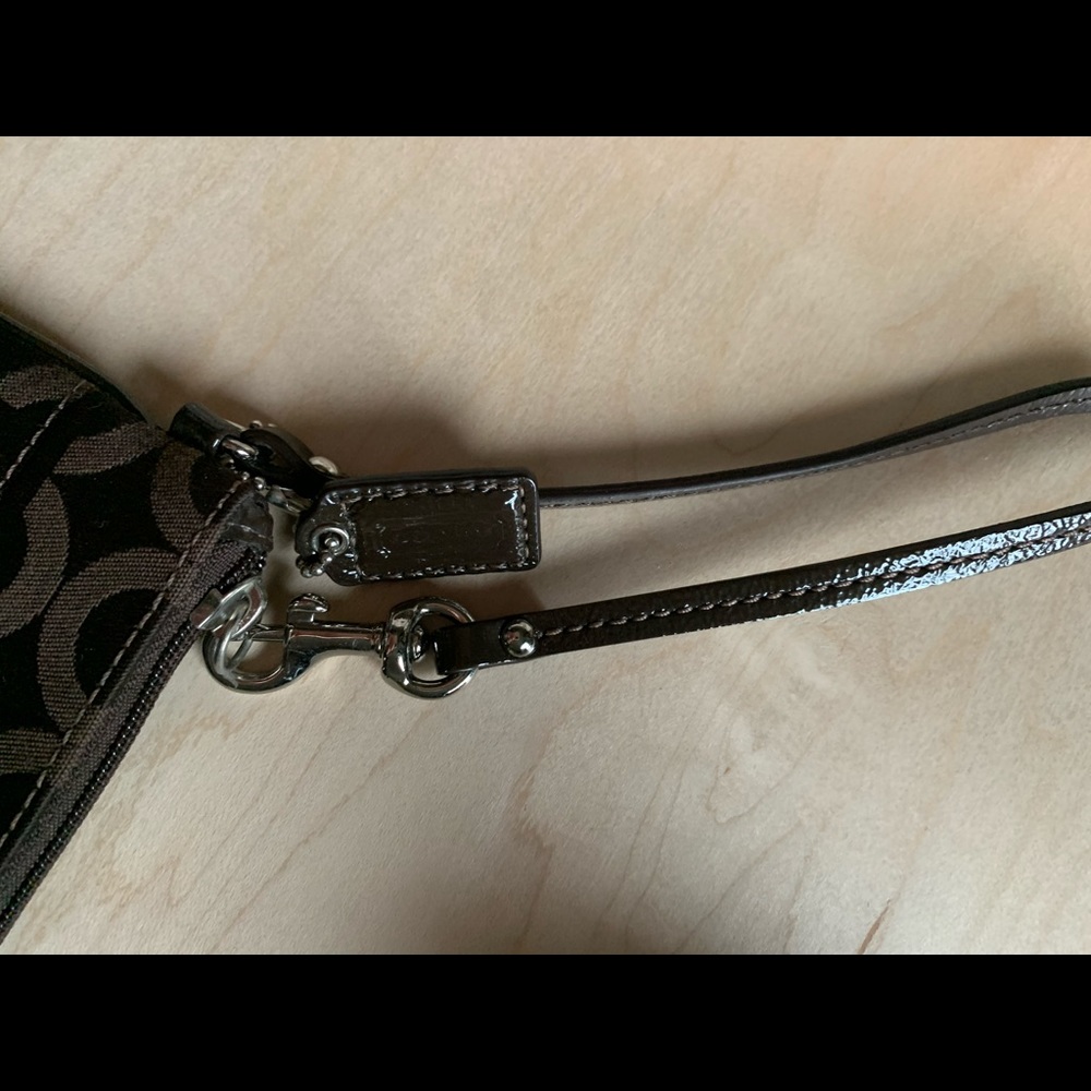 Coach Wristlet - Picture 2 of 6